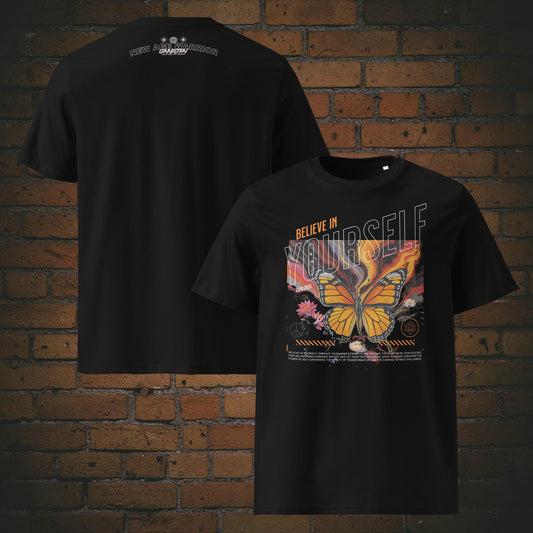 Believe in Yourself – Schmetterling T-Shirt | New Age Warrior Kollektion Unisex Druck auf schwarzer Bio-Baumwolle