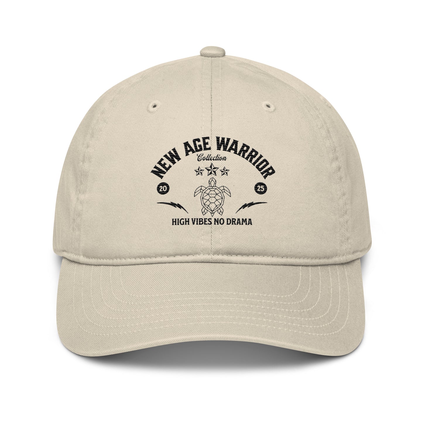 New Age Warrior Cap – Schwarzes Design  druck auf dunklen Weiß Bio Baumwolle