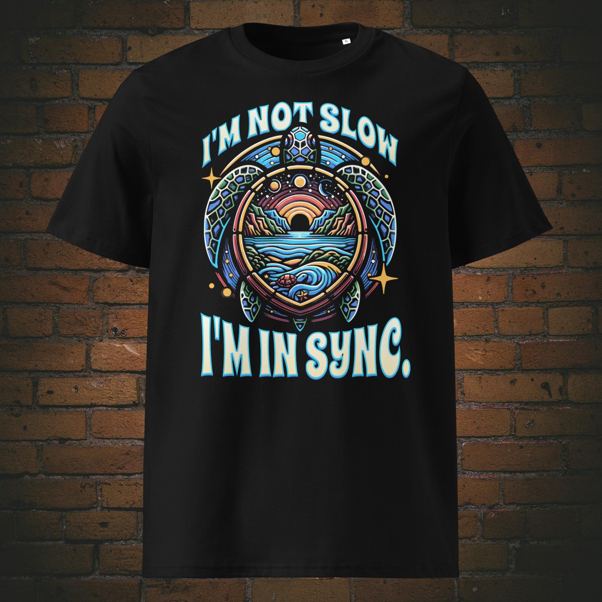 New Age Warrior T-Shirt – Turtle Design I’m in Sync | Bio Baumwolle in der Farbe schwarz