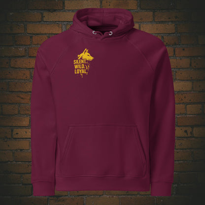 Silent Wild Loyal Hoodie – Urban Street Art Wolf Bio Unisex in der Farbe weinrot - Druck auf der Brust